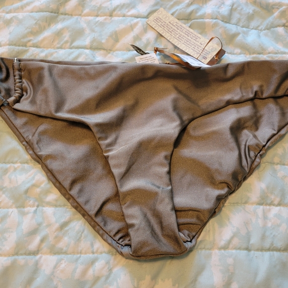 NWT Bellisima Platinum Bikini Bathingsuit W/ Swarovski Elements Size Xtra Large - Picture 5 of 13